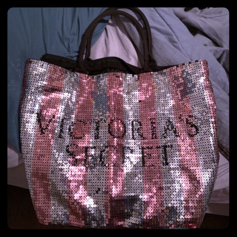 VS Fashion Show Tote